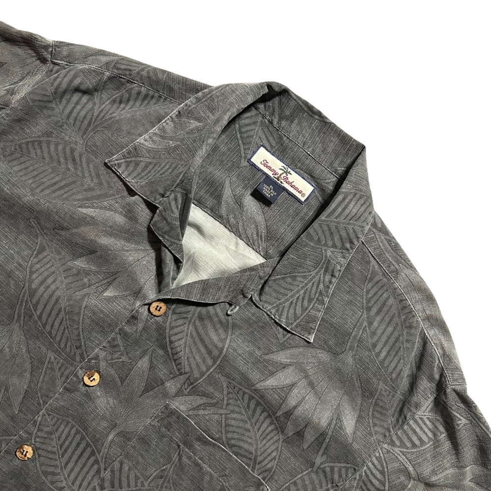 Tommy Bahama Shirt Mens XL Gray Silk Jacquard Leaf Short Sleeve Camp Button Down